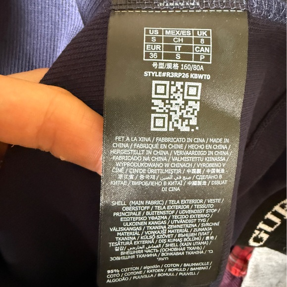 Guess blue tshirt - Picture 8 of 8